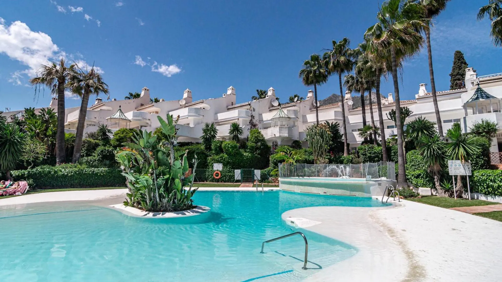 3 Townhouse With Private Garden In Marbella Villa Spain